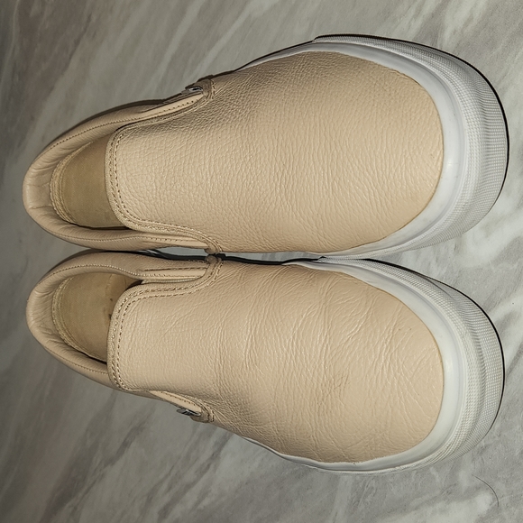 EUC Vans Slip On Fleshtone Pink Women's sz9.5 - Picture 2 of 4